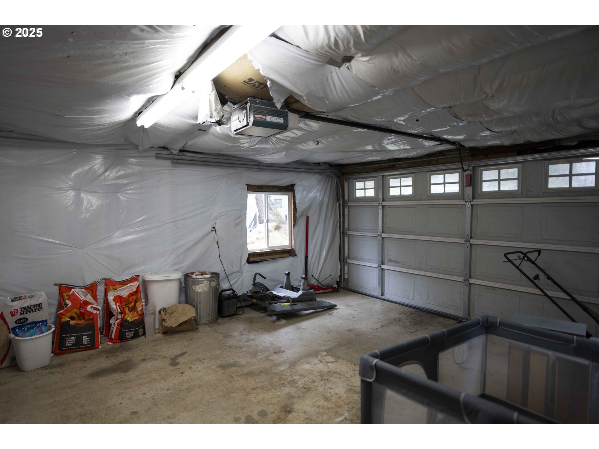 6228 Upper Cow Creek Road Azalea, OR 97410 - Photo 32 of 47 a view of a room with gym equipment