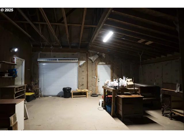 a view of a storage & utility room