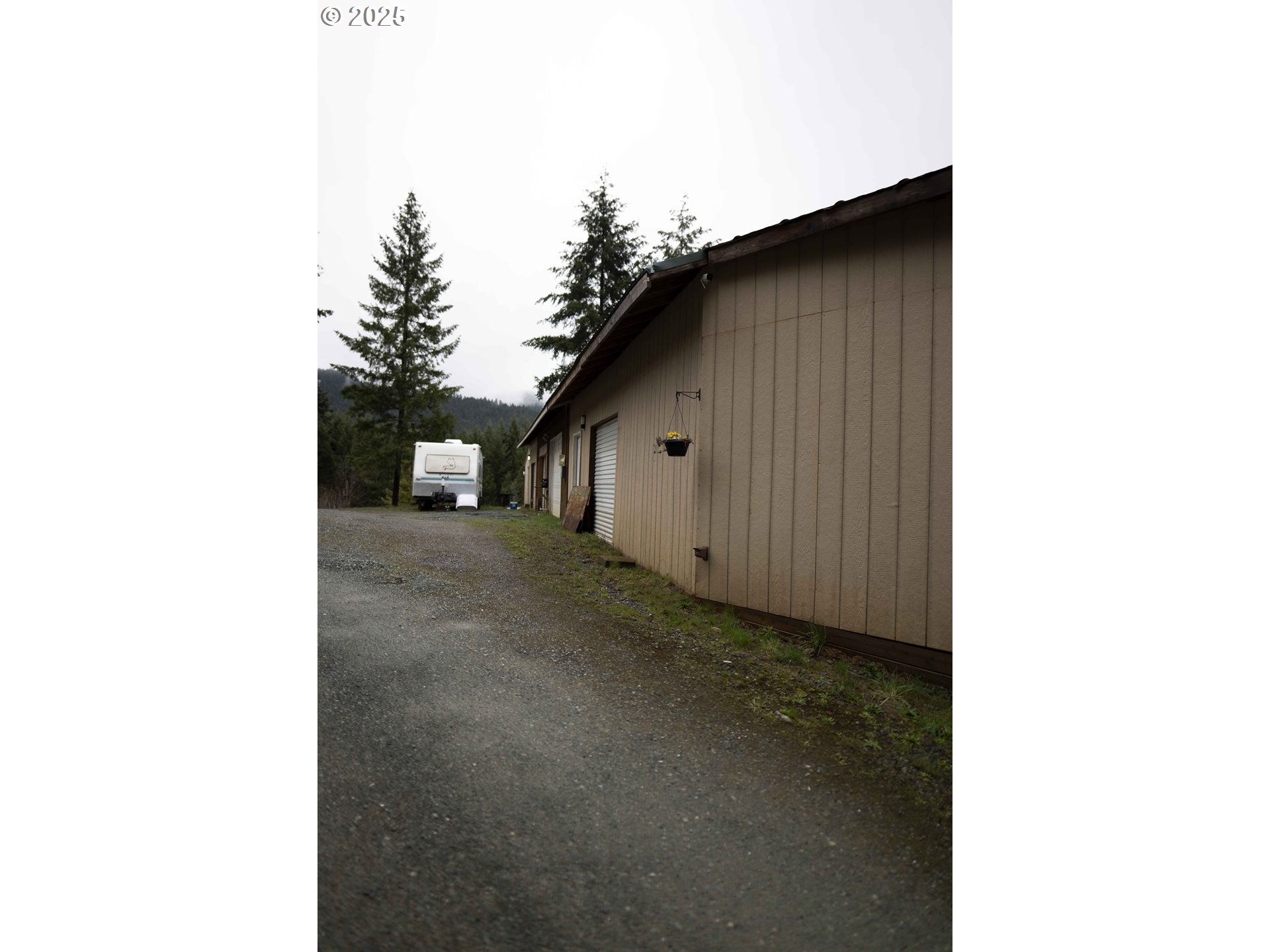 6228 Upper Cow Creek Road Azalea, OR 97410 - Photo 39 of 47 a picture of a room with a sink