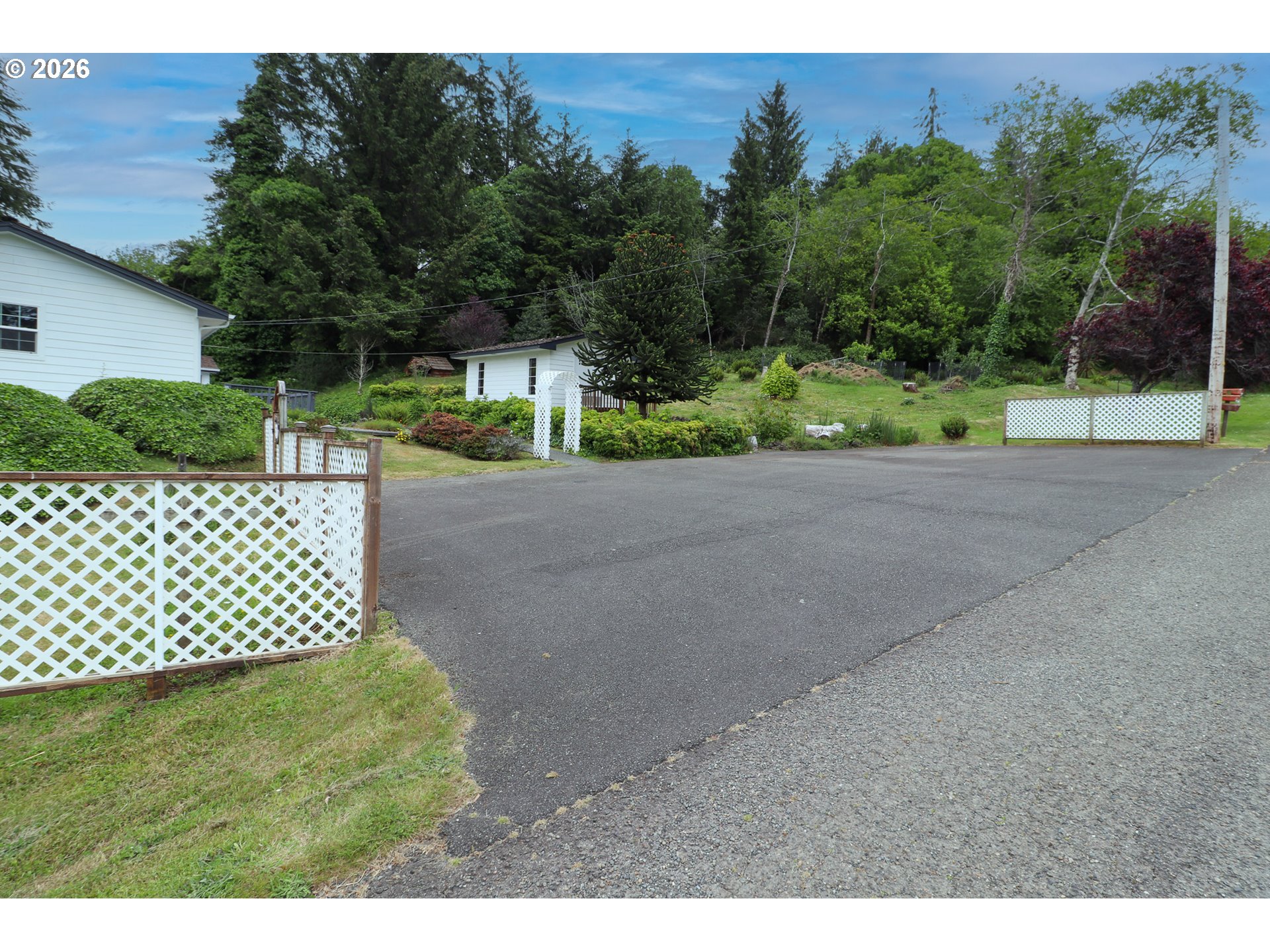 1338 D Street Coos Bay, OR 97420 - Photo 39 of 48