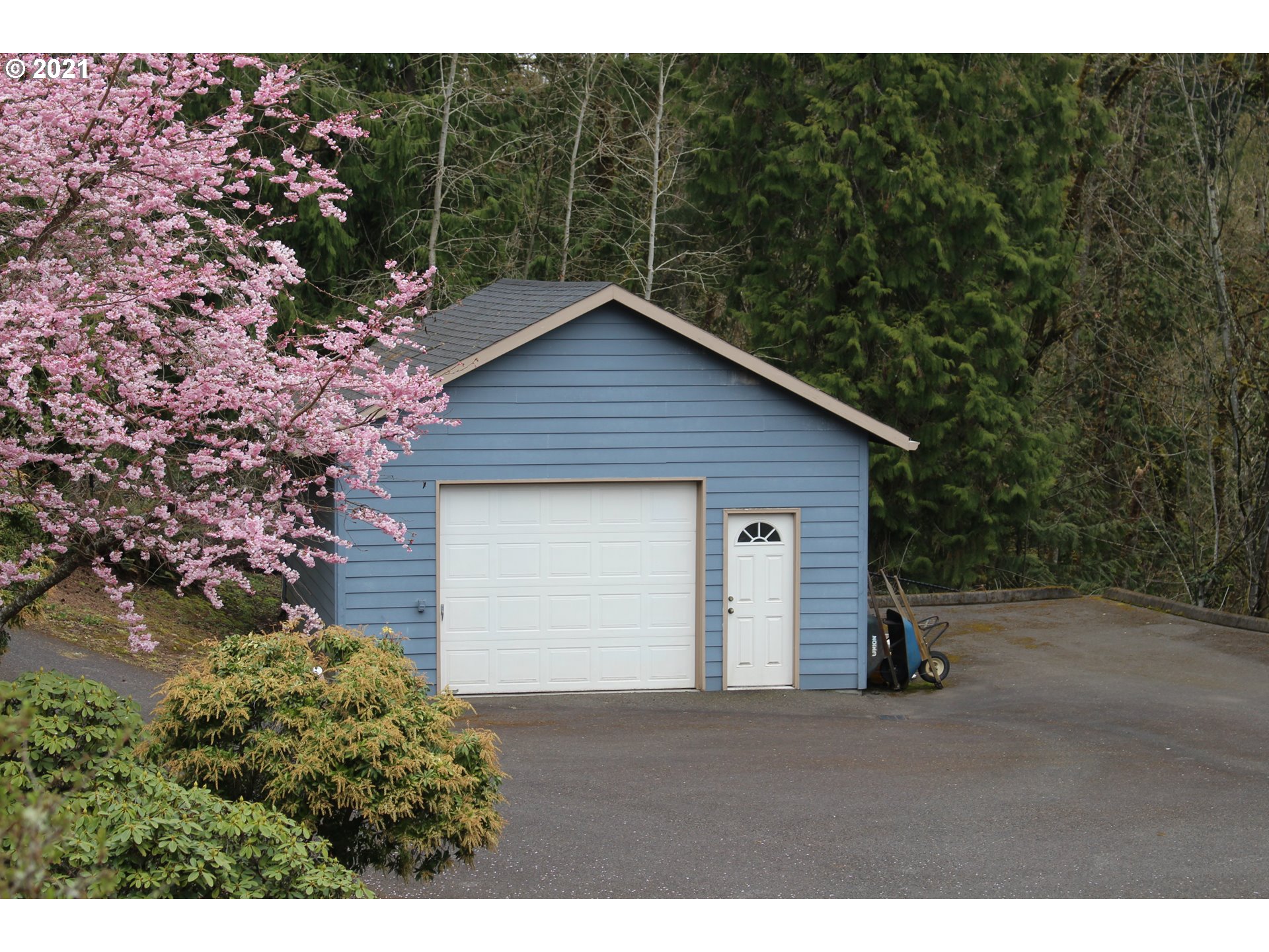 22711 Northwest 67th Avenue Ridgefield, WA 98642 - Photo 15 of 19 a view of backyard of house