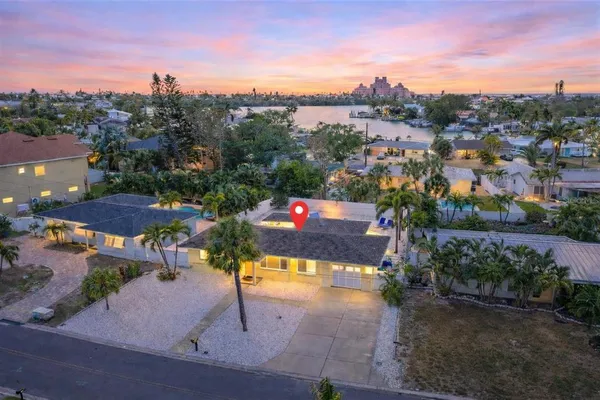 $725,000 | 517 39th Avenue, St. Pete Beach, FL 33706