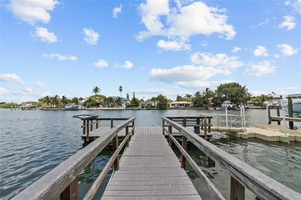 $725,000 | 517 39th Avenue, St. Pete Beach, FL 33706