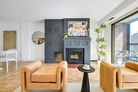 $1,095,000 | 1580 Massachusetts Avenue, Unit 7C, Cambridge, MA 02138