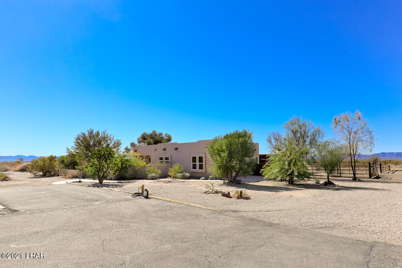 53822 Range Grass Road Salome, AZ 85348 - Photo 13 of 53 53822 Range Grass Rd-11