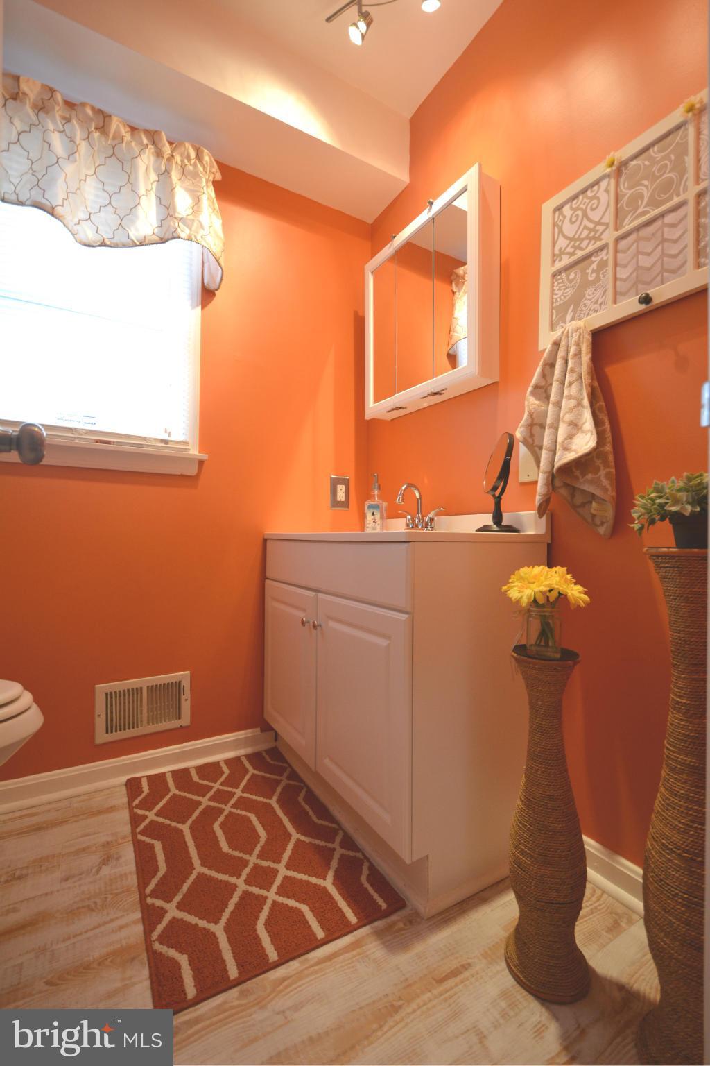 1912 Arundel Road Pasadena, MD 21122 - Photo 16 of 30 Bath