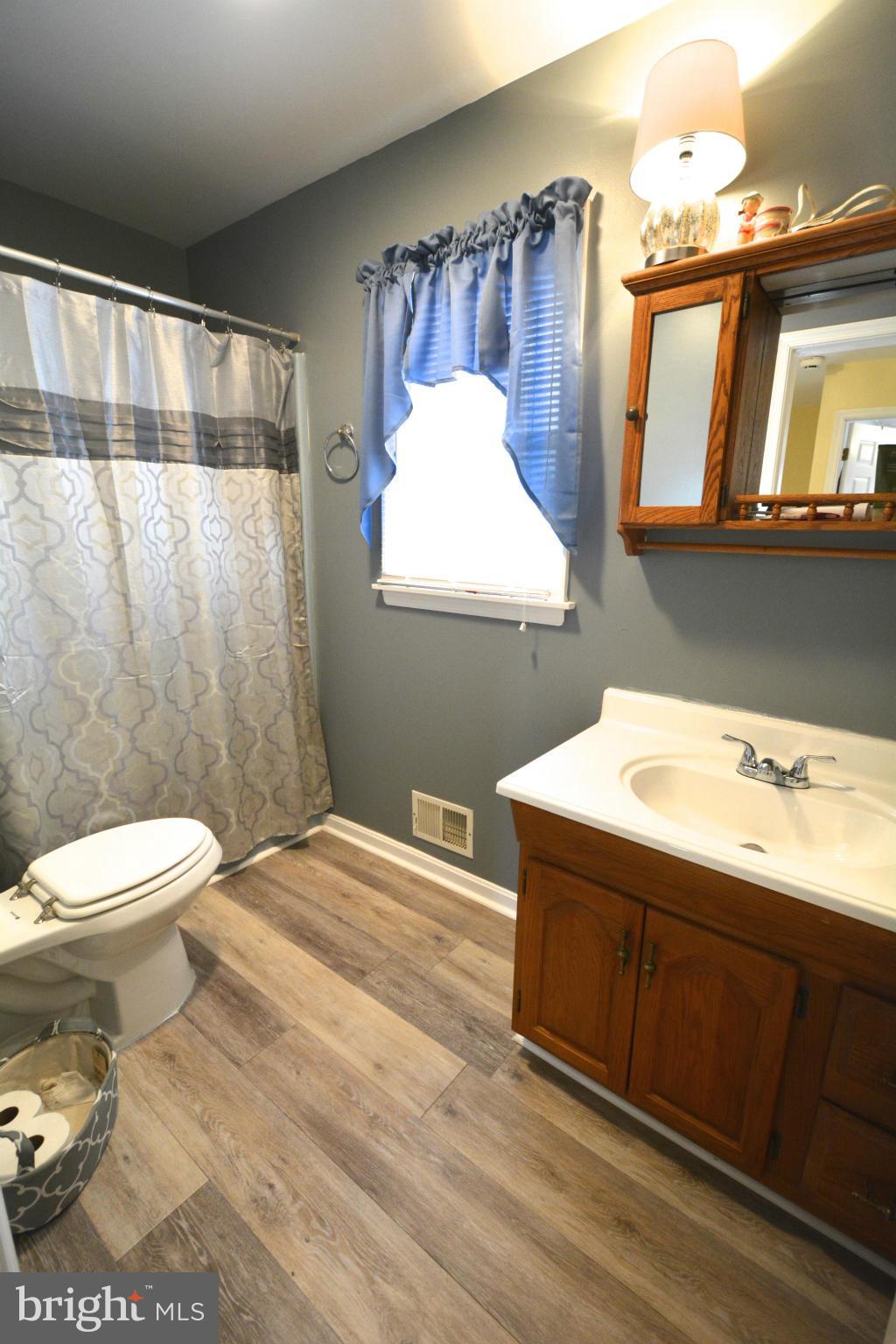 1912 Arundel Road Pasadena, MD 21122 - Photo 23 of 30 Bath