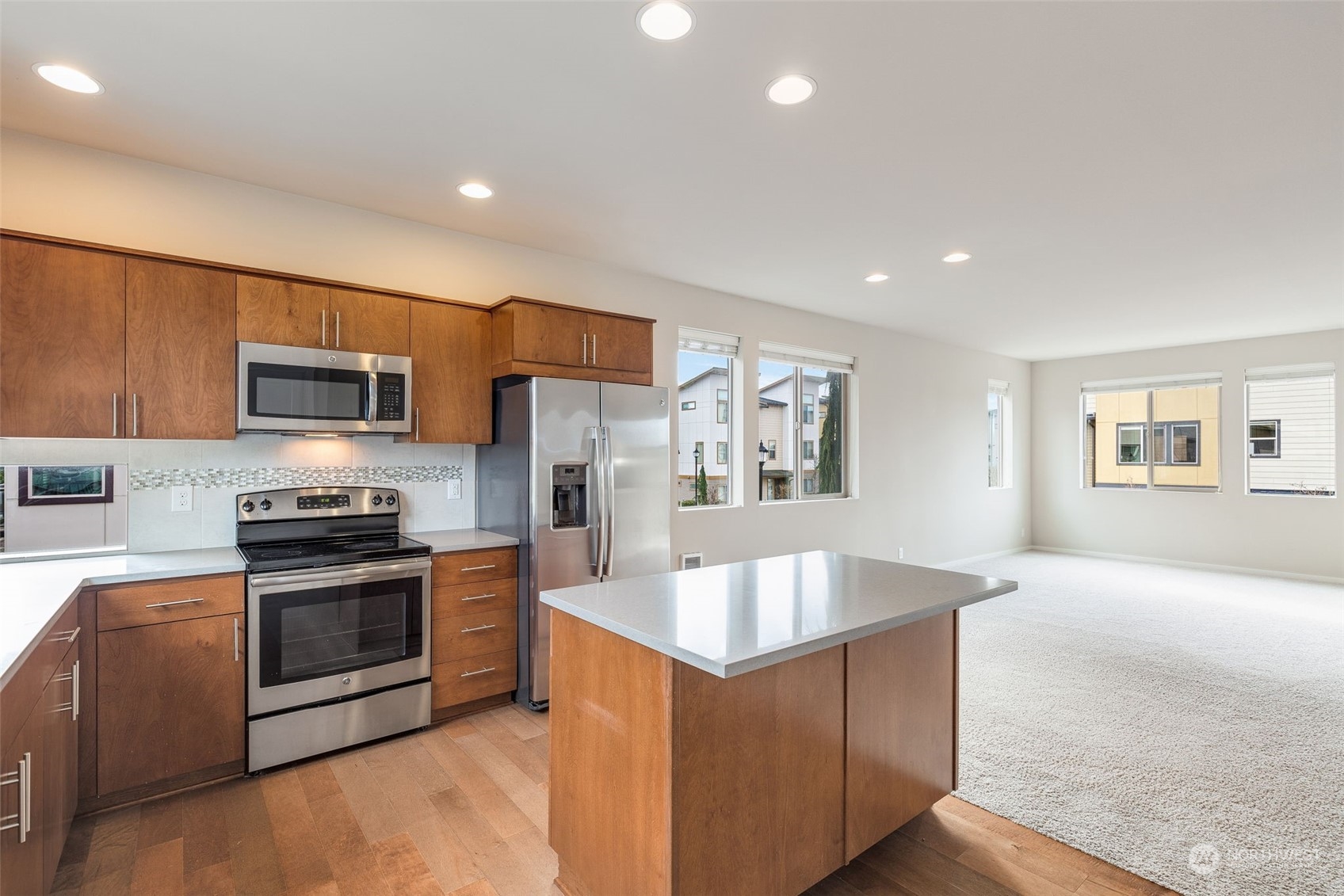 342 Chelan Avenue Northeast Renton, WA 98059 - Photo 13 of 32 Gallery Image 13