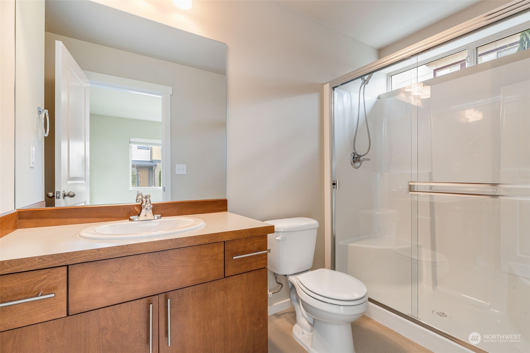 342 Chelan Avenue Northeast Renton, WA 98059 - Photo 29 of 32 Gallery Image 29