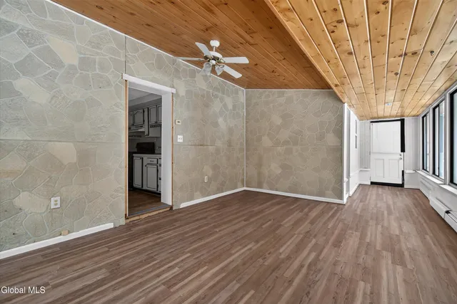 $174,900 | 341 West Maple Street, Corinth, NY 12822