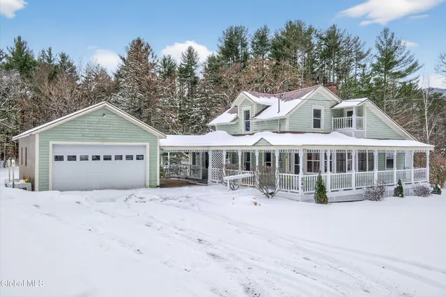 $174,900 | 341 West Maple Street, Corinth, NY 12822