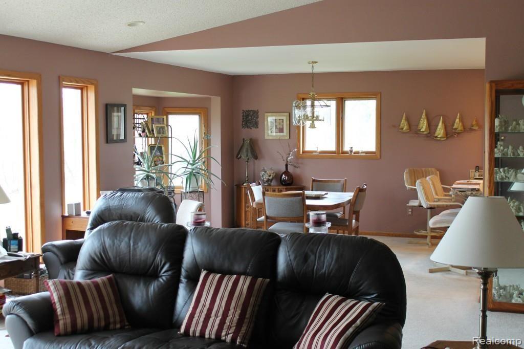 6475 Brendel Road White Lake, MI 48383 - Photo 19 of 53 006.jpg