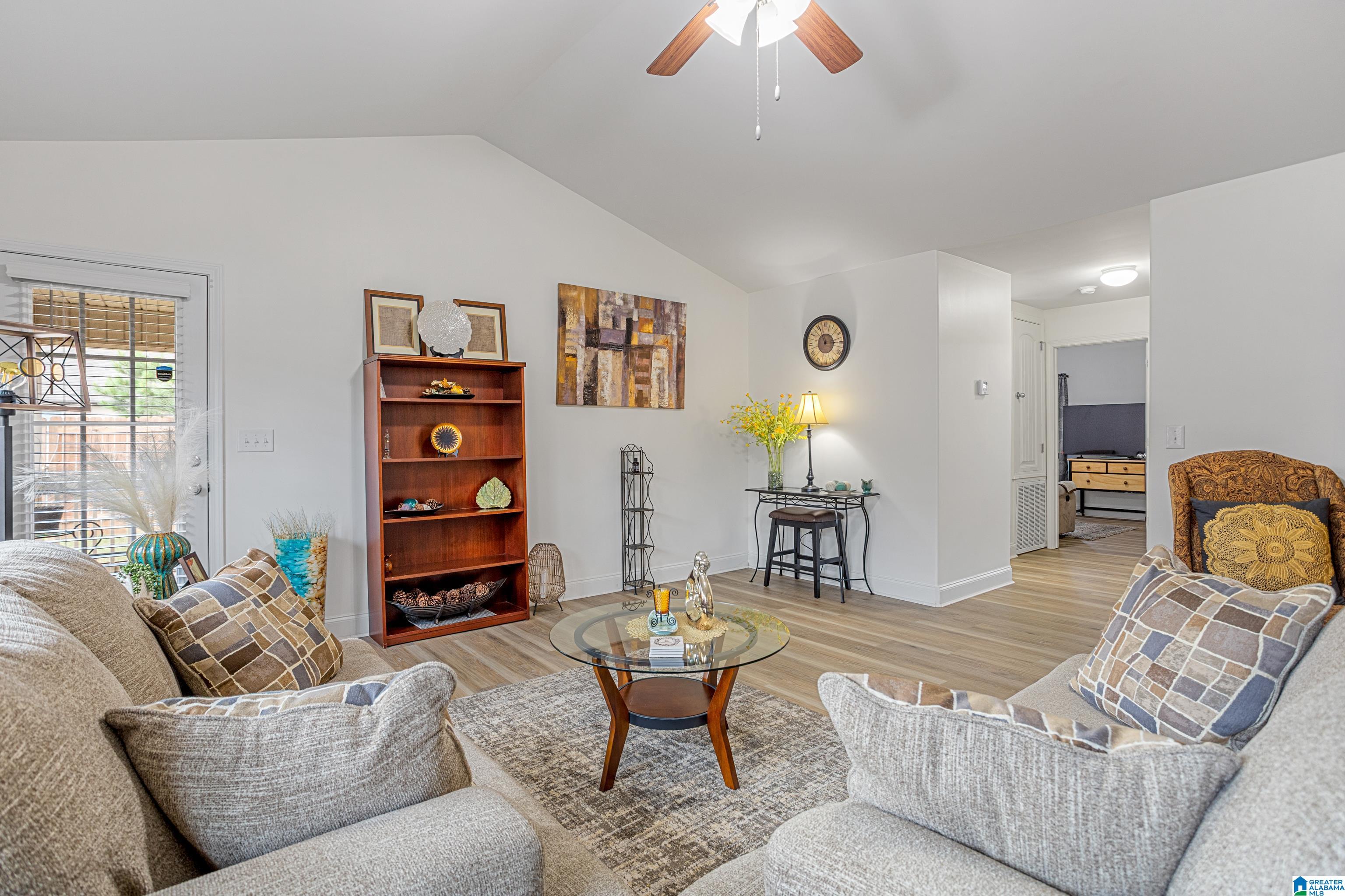 178 Old Ivy Road Calera, AL 35040 - Photo 3 of 32