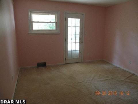 20074 Meridian Road Grosse Ile, MI 48138 - Photo 5 of 7 1019208-4.JPG