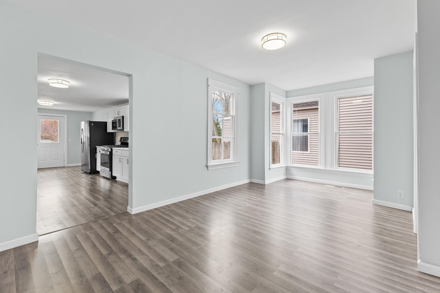 143 Park Street Adrian, MI 49221 - Photo 8 of 26 143 Park St - 1017