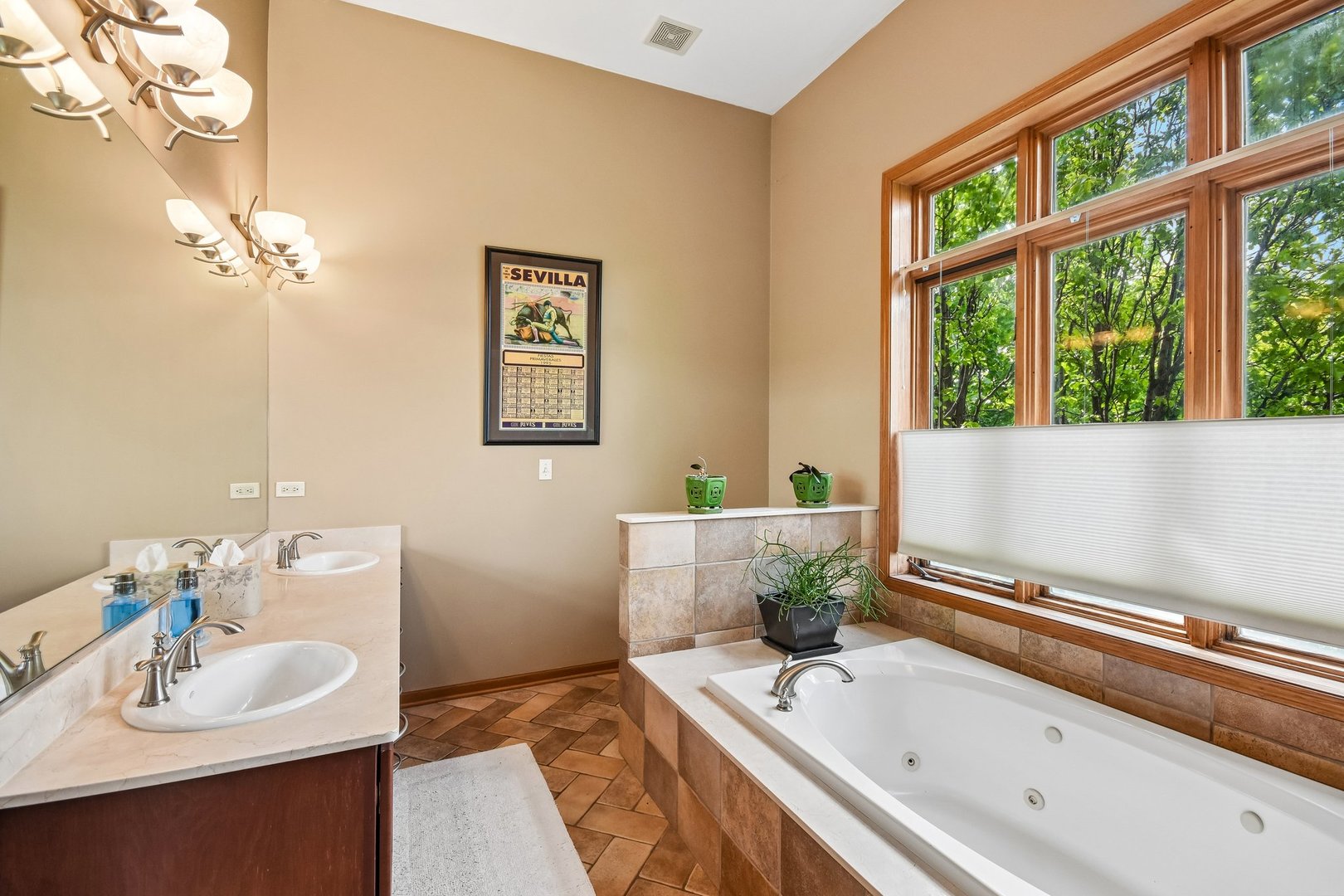 1326 West Grenshaw Street, Unit 3 Chicago, IL 60607 - Photo 22 of 46 Gallery Image 22
