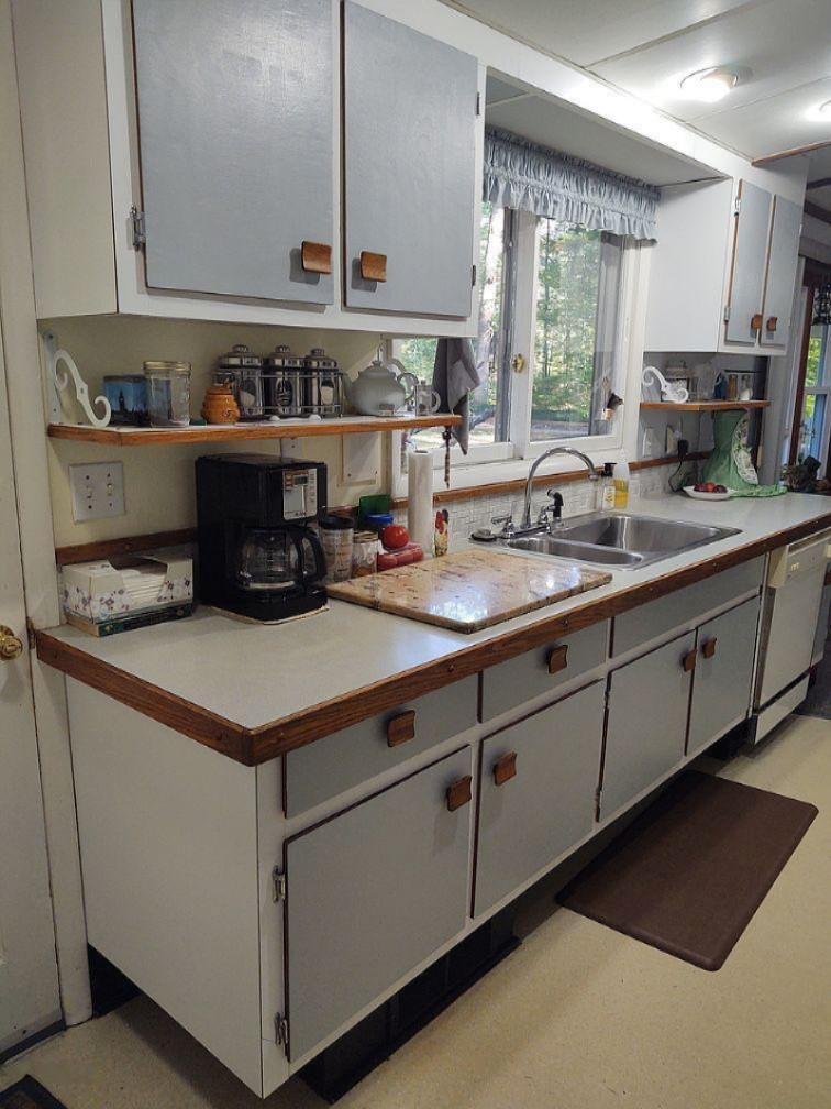 978 South Ransom Road White Cloud, MI 49349 - Photo 5 of 20 Kitchen Photo 3