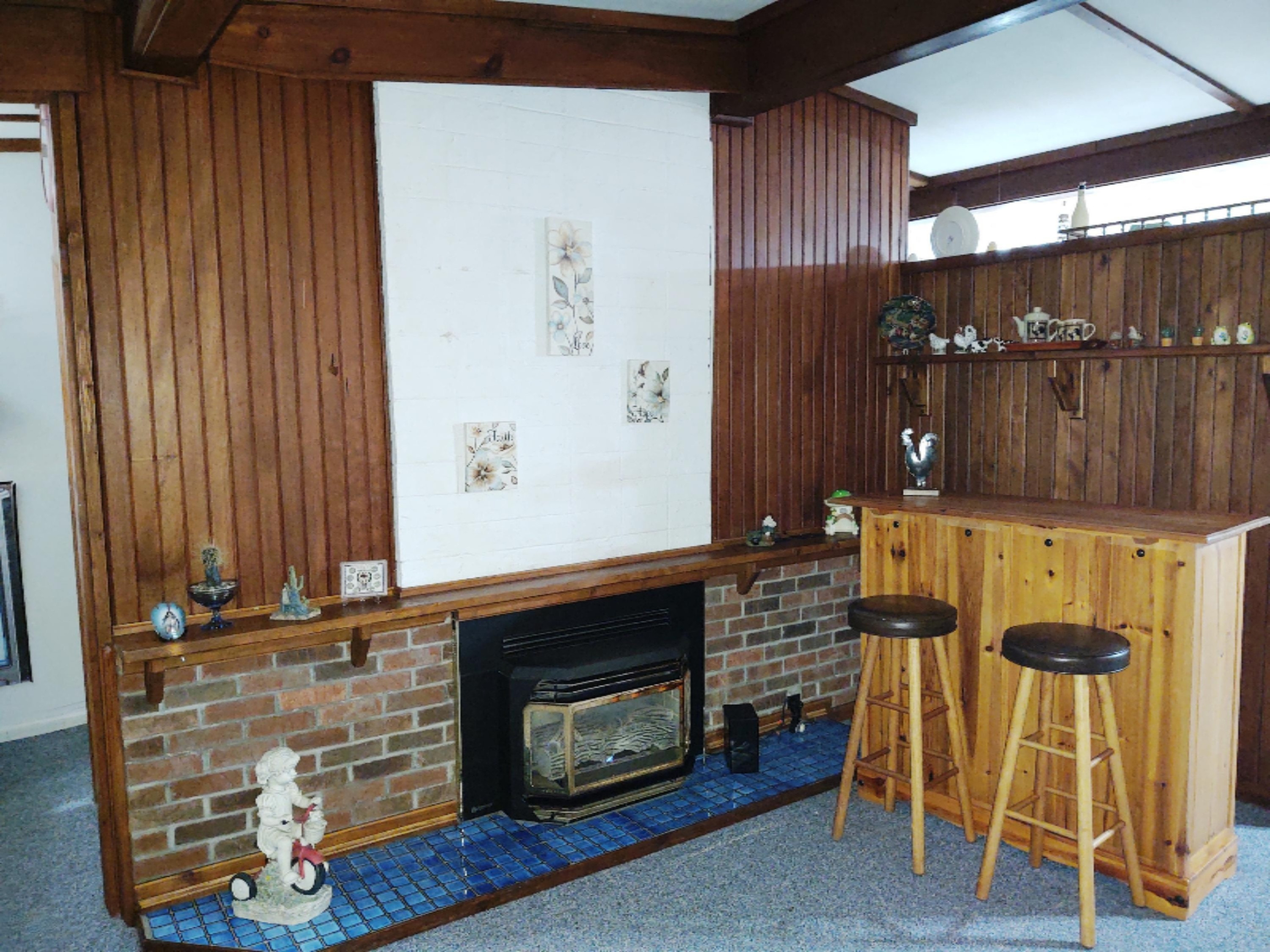978 South Ransom Road White Cloud, MI 49349 - Photo 9 of 20 Living Room Photo 3