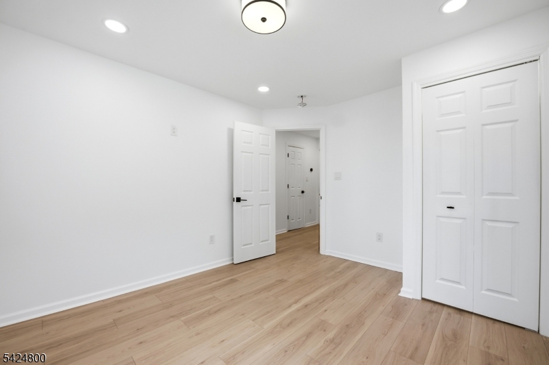 40 Edgewood Road Glen Ridge, NJ 07028 - Photo 13 of 32