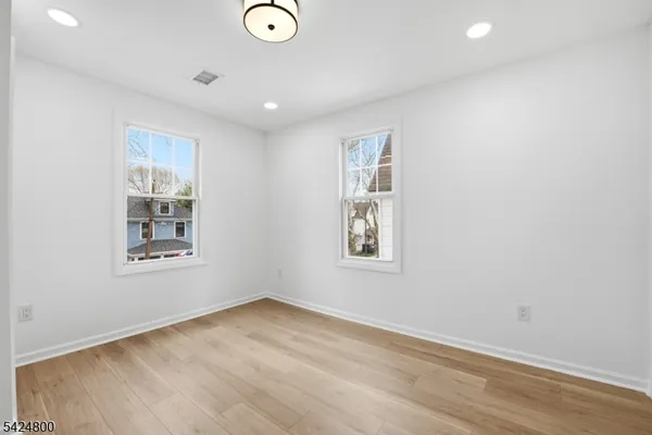 $6,500 | 40 Edgewood Road, Glen Ridge, NJ 07028