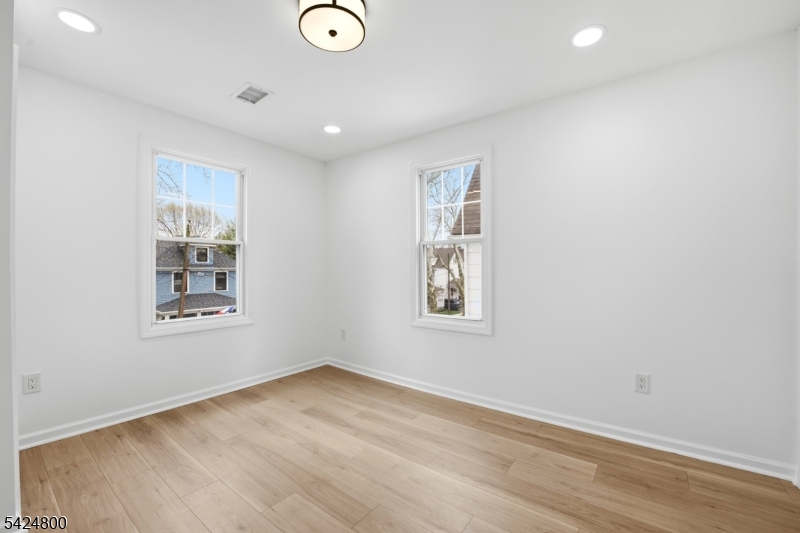 40 Edgewood Road Glen Ridge, NJ 07028 - Photo 14 of 32