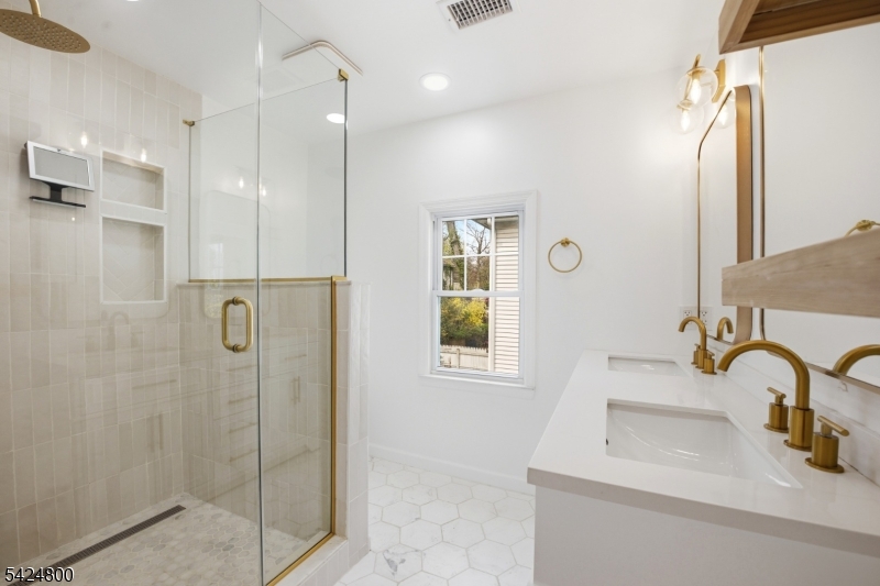 40 Edgewood Road Glen Ridge, NJ 07028 - Photo 22 of 32