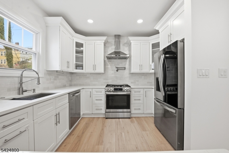 40 Edgewood Road Glen Ridge, NJ 07028 - Photo 5 of 32