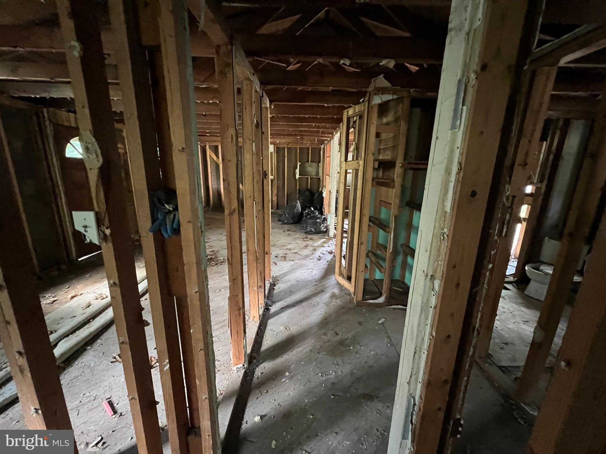 174 New Brooklyn Road Berlin, NJ 08009 - Photo 26 of 34 a view of a hallway