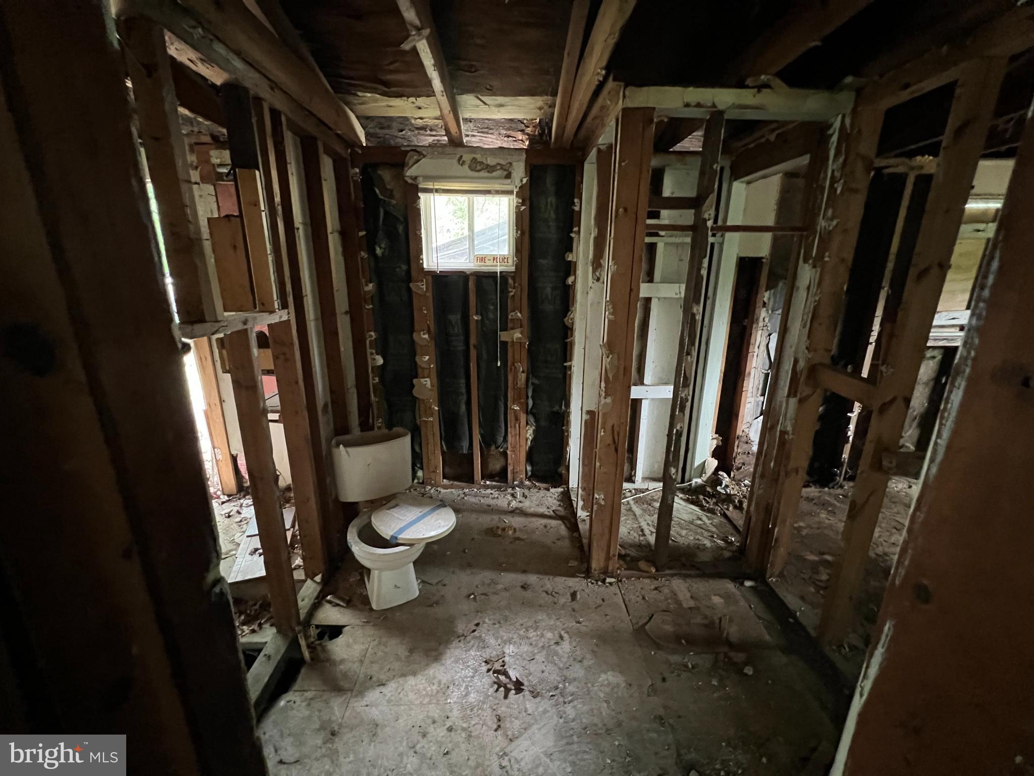 174 New Brooklyn Road Berlin, NJ 08009 - Photo 28 of 34 a view of an entryway door