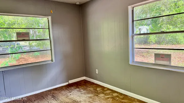 $229,900 | 1942 Highway 20, Hawthorne, FL 32640