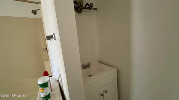 $229,900 | 1942 Highway 20, Hawthorne, FL 32640