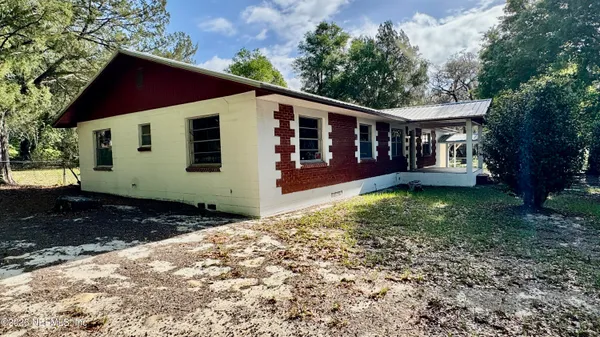 $229,900 | 1942 Highway 20, Hawthorne, FL 32640
