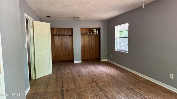 $229,900 | 1942 Highway 20, Hawthorne, FL 32640