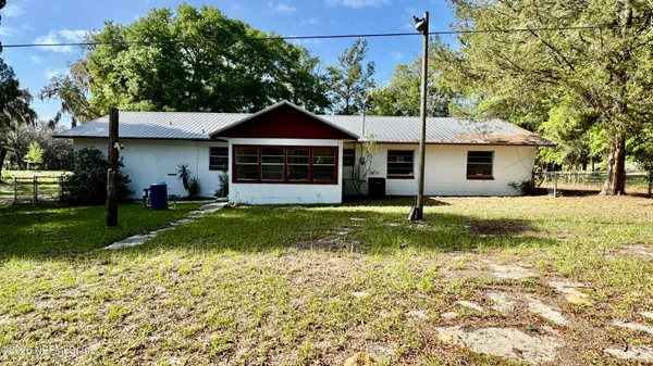 $229,900 | 1942 Highway 20, Hawthorne, FL 32640