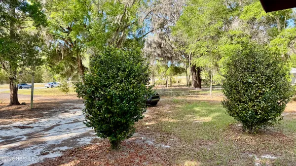 $229,900 | 1942 Highway 20, Hawthorne, FL 32640