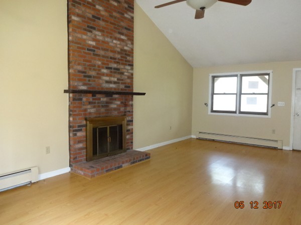 17 Shirley Road Townsend, MA 01469 - Photo 8 of 25