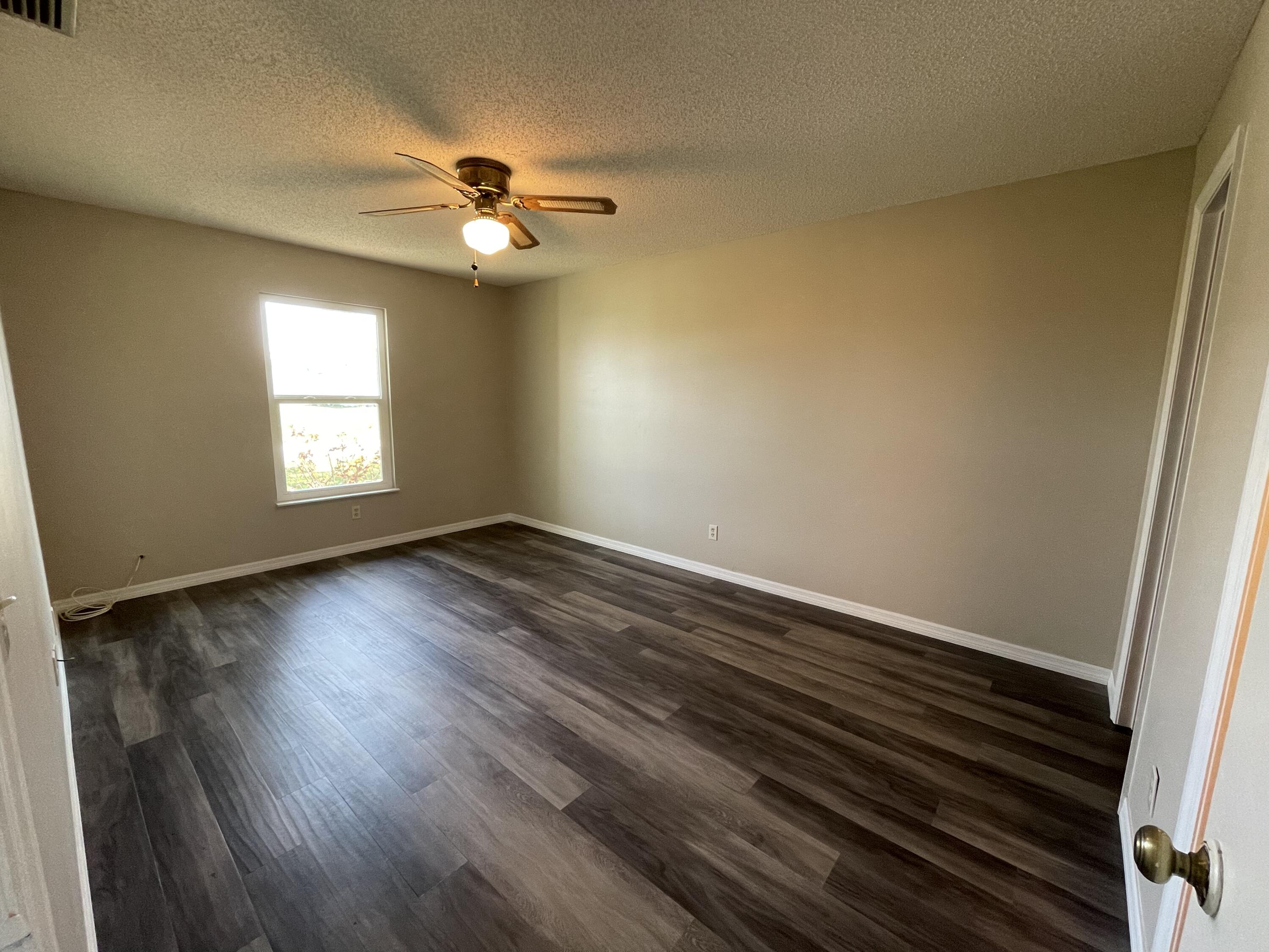 977 Southwest Longfellow Road Port St. Lucie, FL 34953 - Photo 11 of 29 IMG_6840