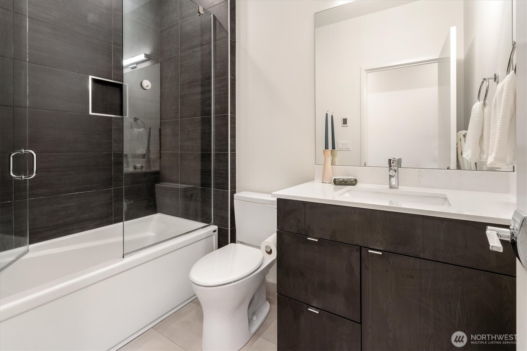 551 28th Avenue Seattle, WA 98122 - Photo 12 of 21