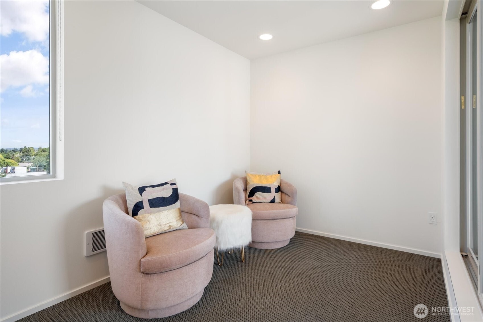 551 28th Avenue Seattle, WA 98122 - Photo 14 of 21