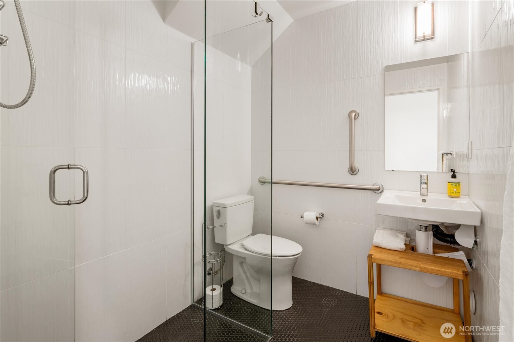 551 28th Avenue Seattle, WA 98122 - Photo 17 of 21