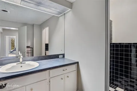 $615,000 | 4537 Gilbert Drive, Shreveport, LA 71106