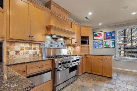 $615,000 | 4537 Gilbert Drive, Shreveport, LA 71106