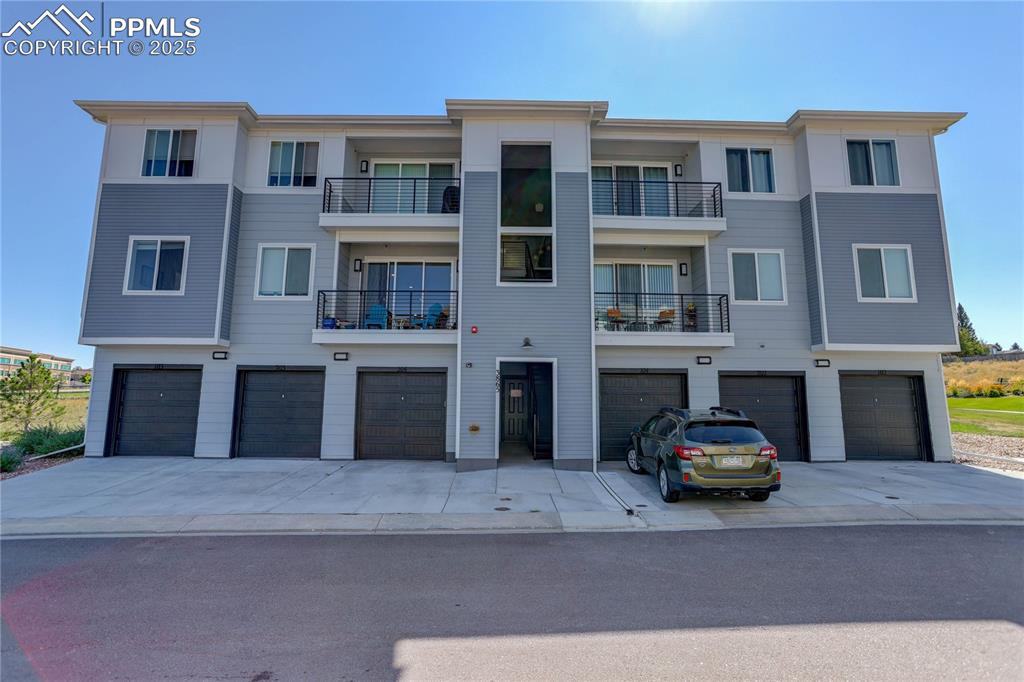 a car parked in front of a building