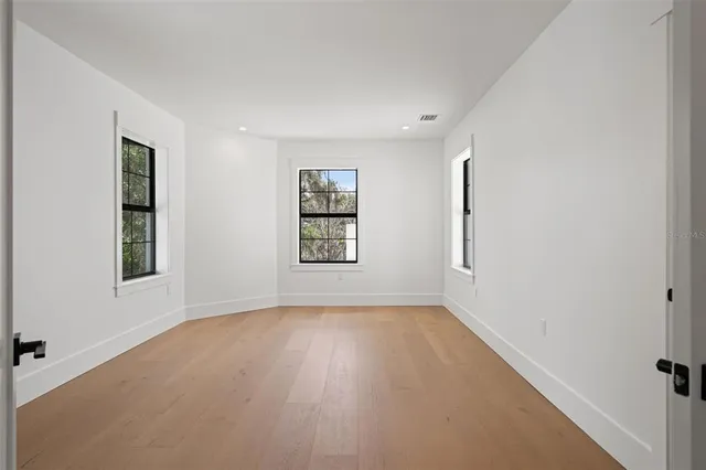 $17,000 | 804 Idlewood Drive, Unit 1, Tampa, FL 33609