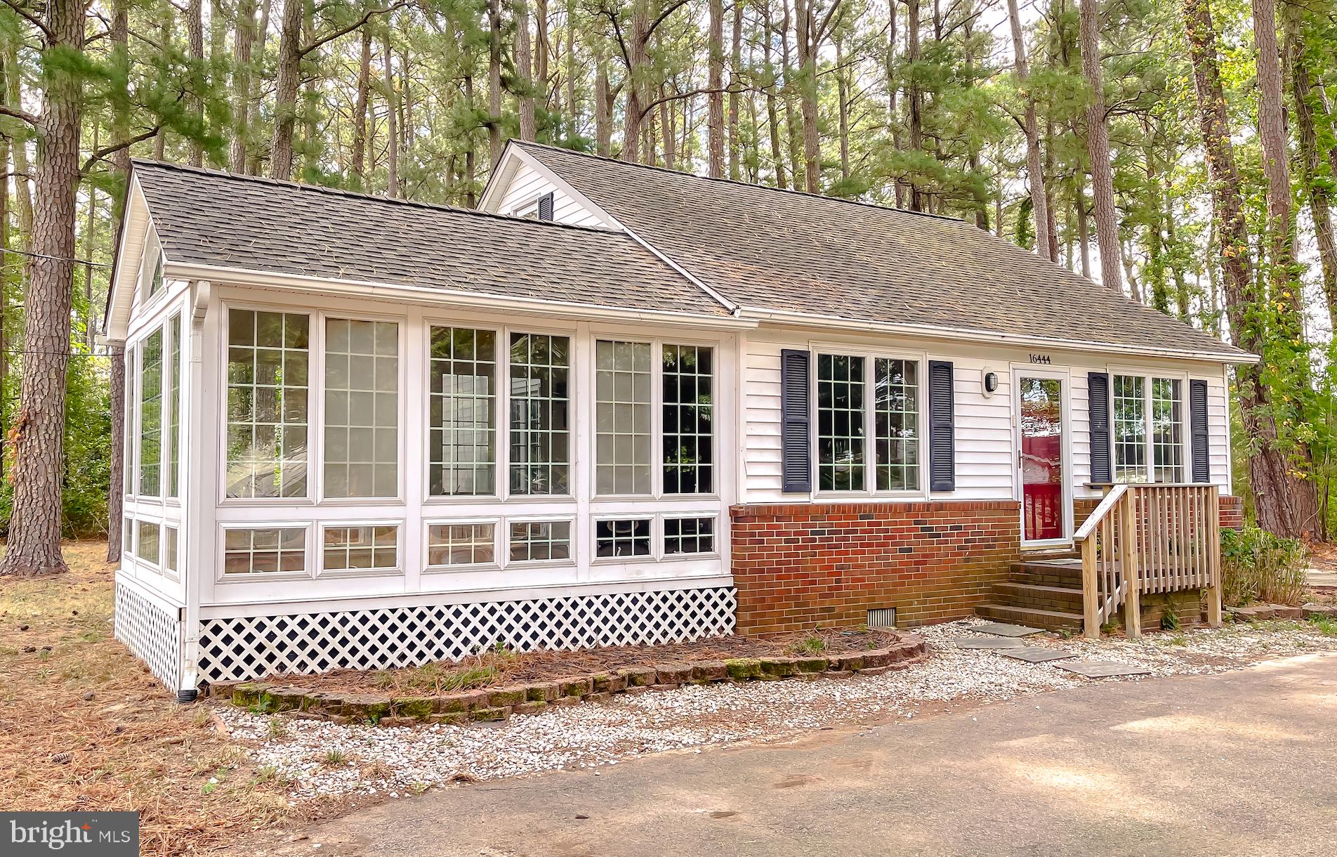 16444 Piney Point Road Piney Point, MD 20674 - Photo 3 of 38