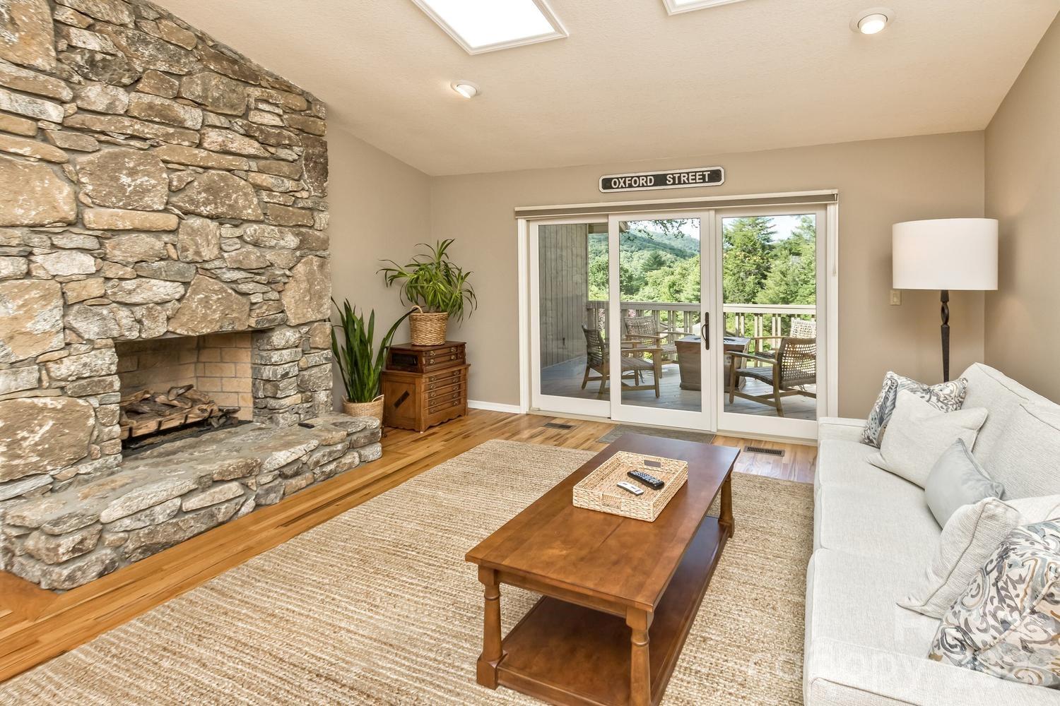 9 Ridge Terrace Asheville, NC 28804 - Photo 8 of 32