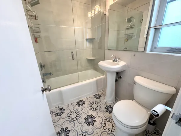 $1,999 | 210 Ocean Breeze, Unit 1, Lake Worth Beach, FL 33460