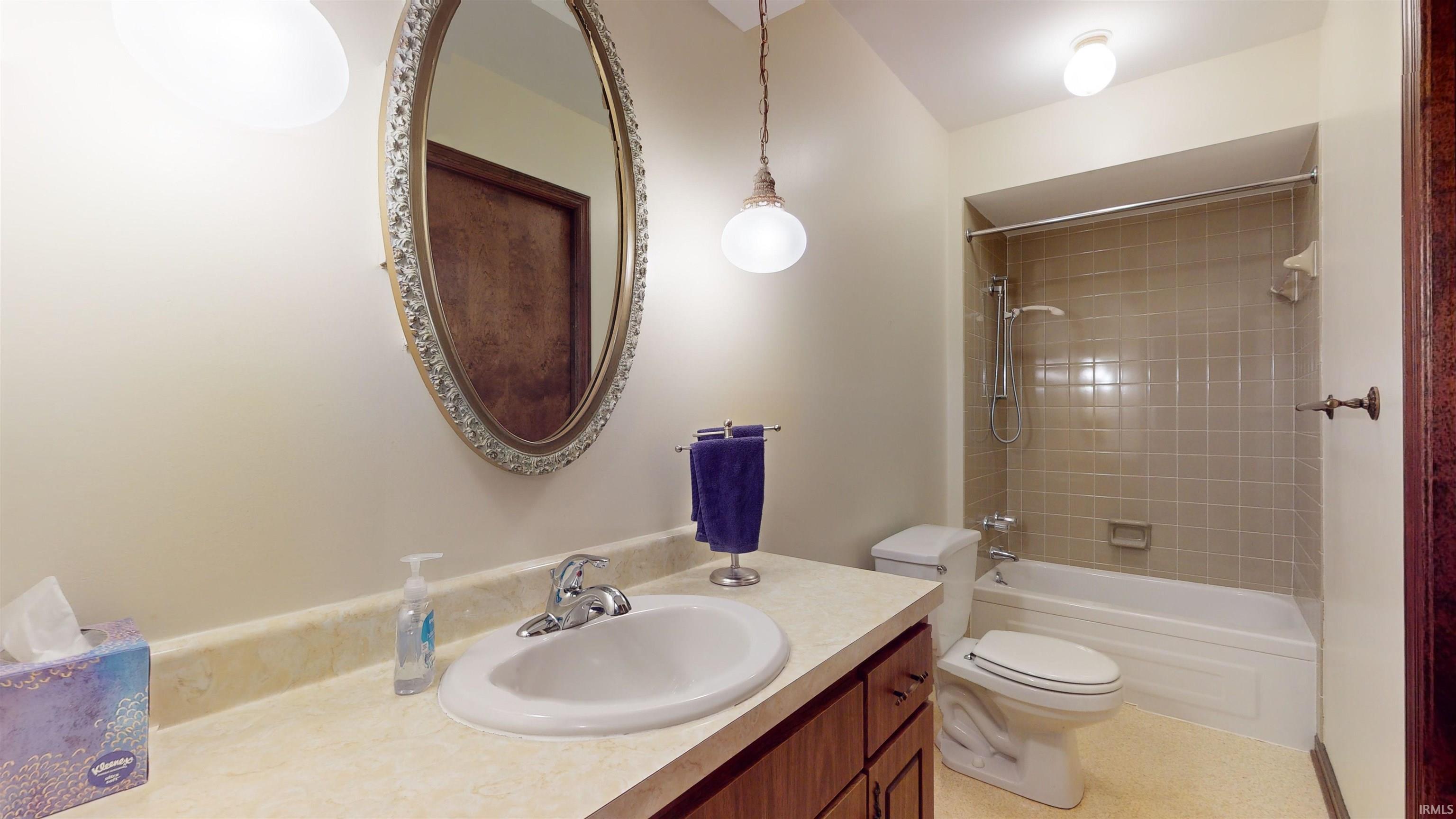 12830 Red Gate Road Evansville, IN 47725 - Photo 17 of 35 Gallery Image 17