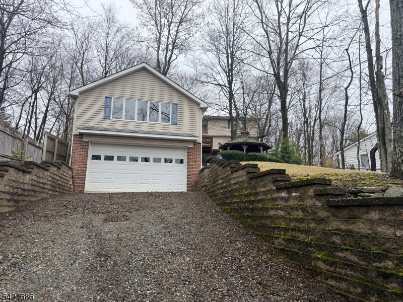 32 Clayton Road West Milford, NJ 07421 - Photo 3 of 49