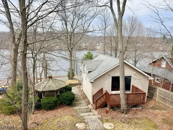 $629,900 | 32 Clayton Road, West Milford, NJ 07421